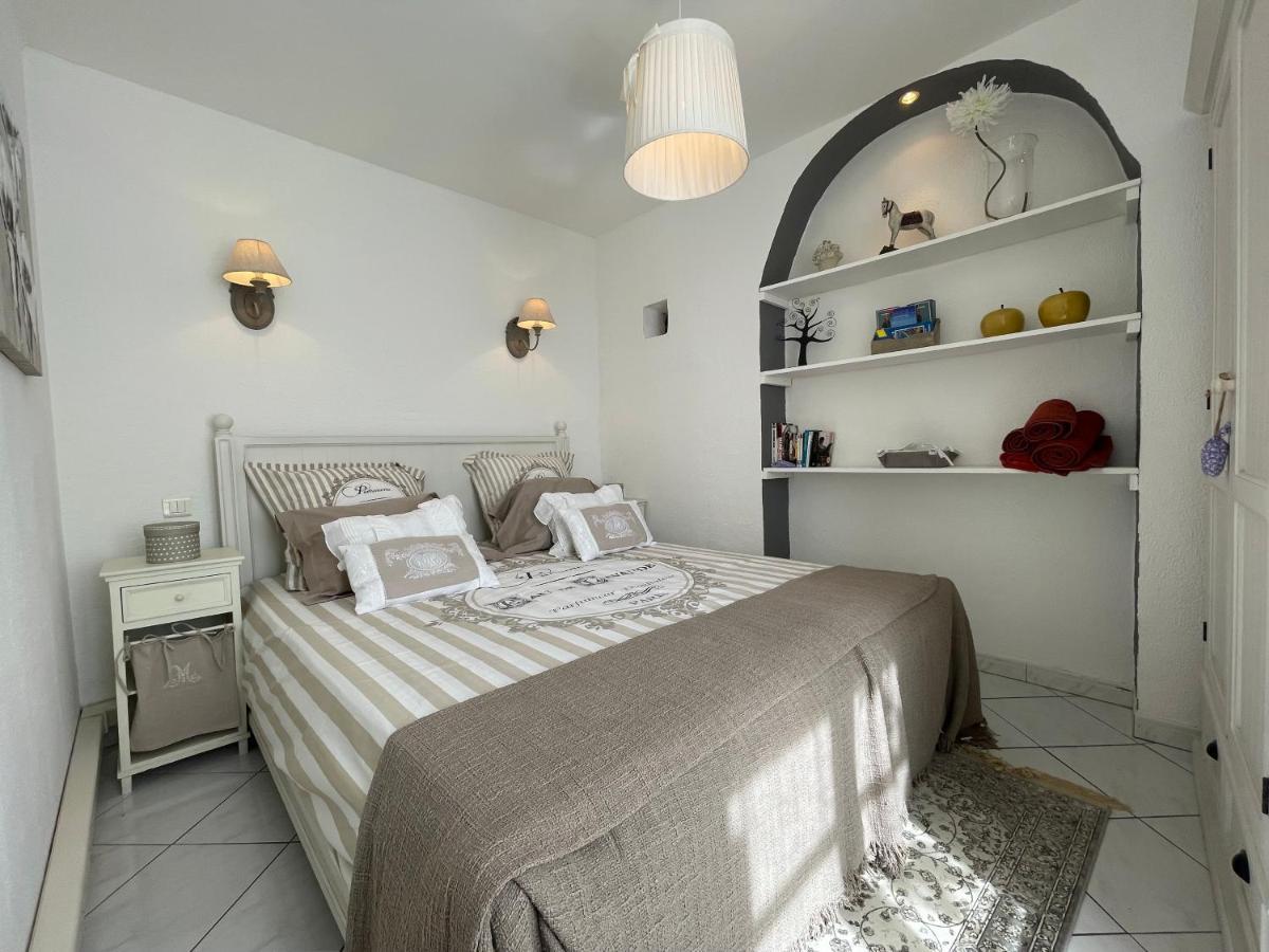 Apartment Renting - 9 Massena - Spacious Massena Square - Ac - Fully Equipped Nice